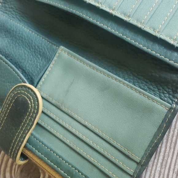 Fossil green and blue floral bifold wallet - Picture 5 of 6